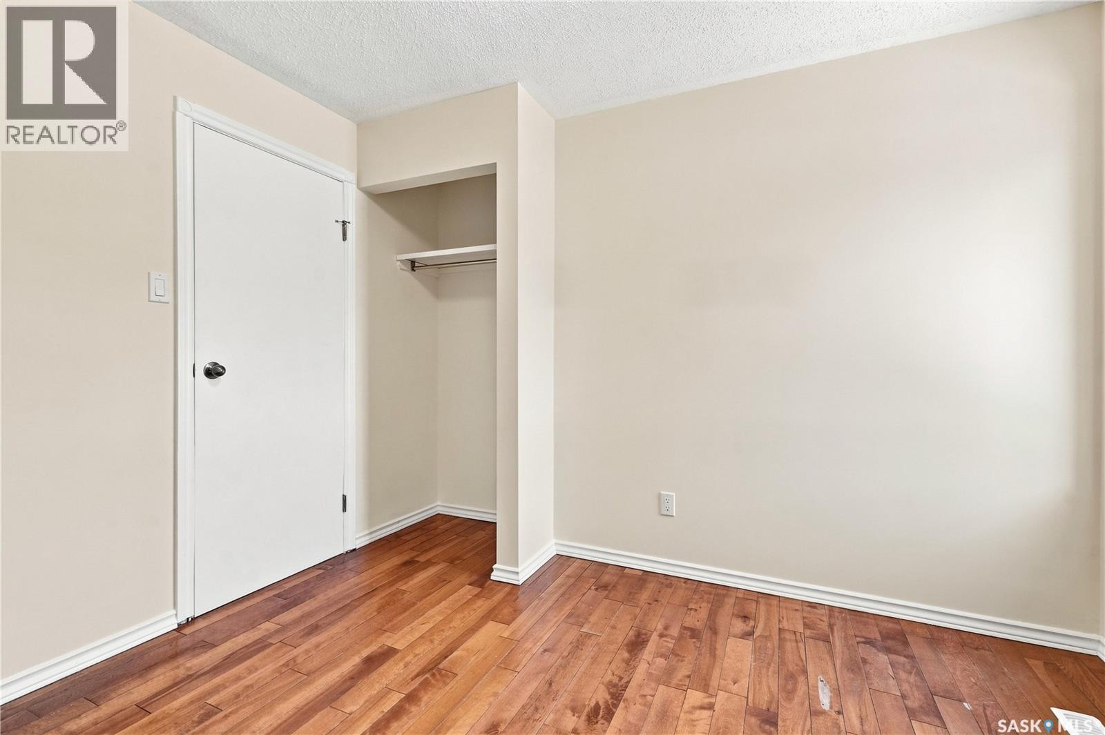 986 Rowell Crescent N, Regina, SK - Indoor Photo Showing Other Room