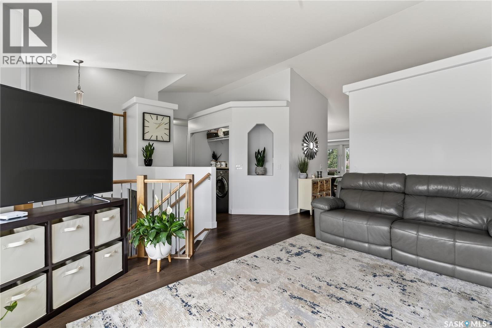 1329 Heidgerken Crescent, Humboldt, SK - Indoor Photo Showing Living Room