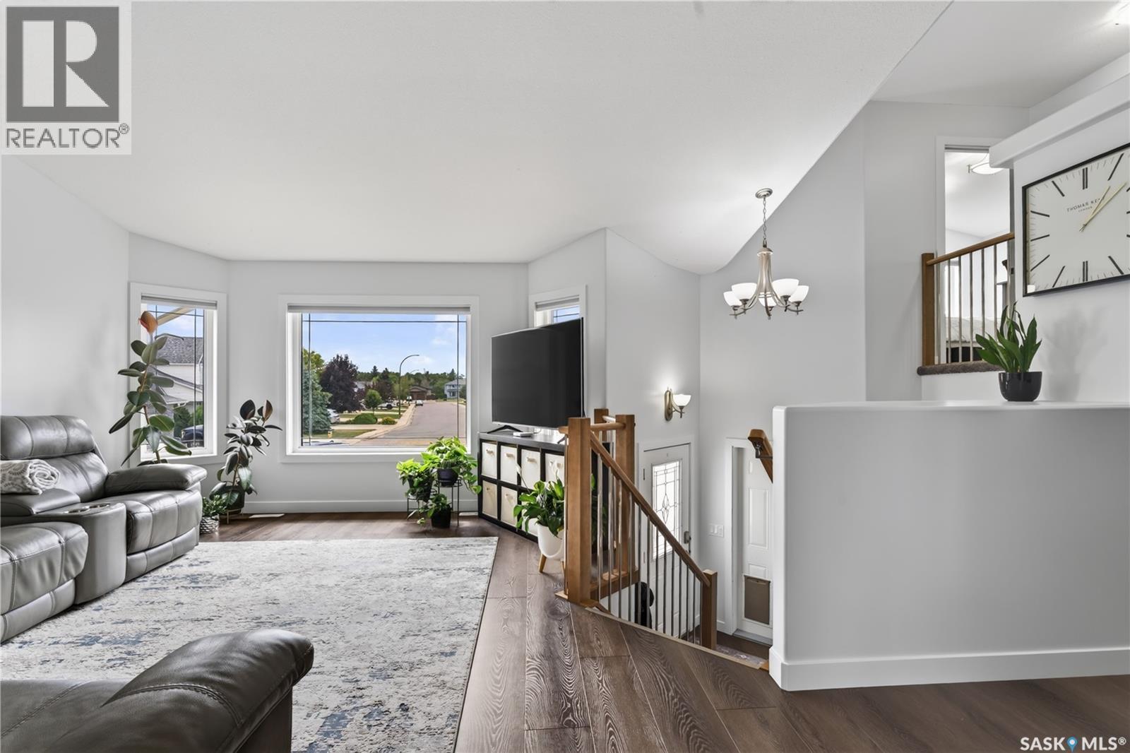 1329 Heidgerken Crescent, Humboldt, SK - Indoor Photo Showing Living Room