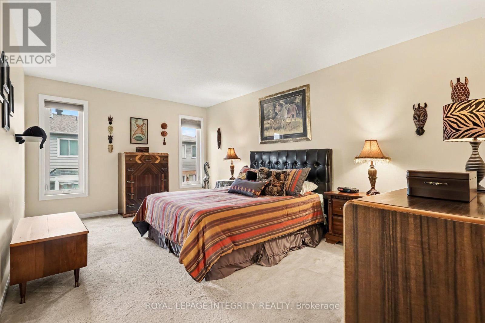 Large primary bedroom - 16 Streamwood Lane, Ottawa, ON - Indoor Photo Showing Bedroom