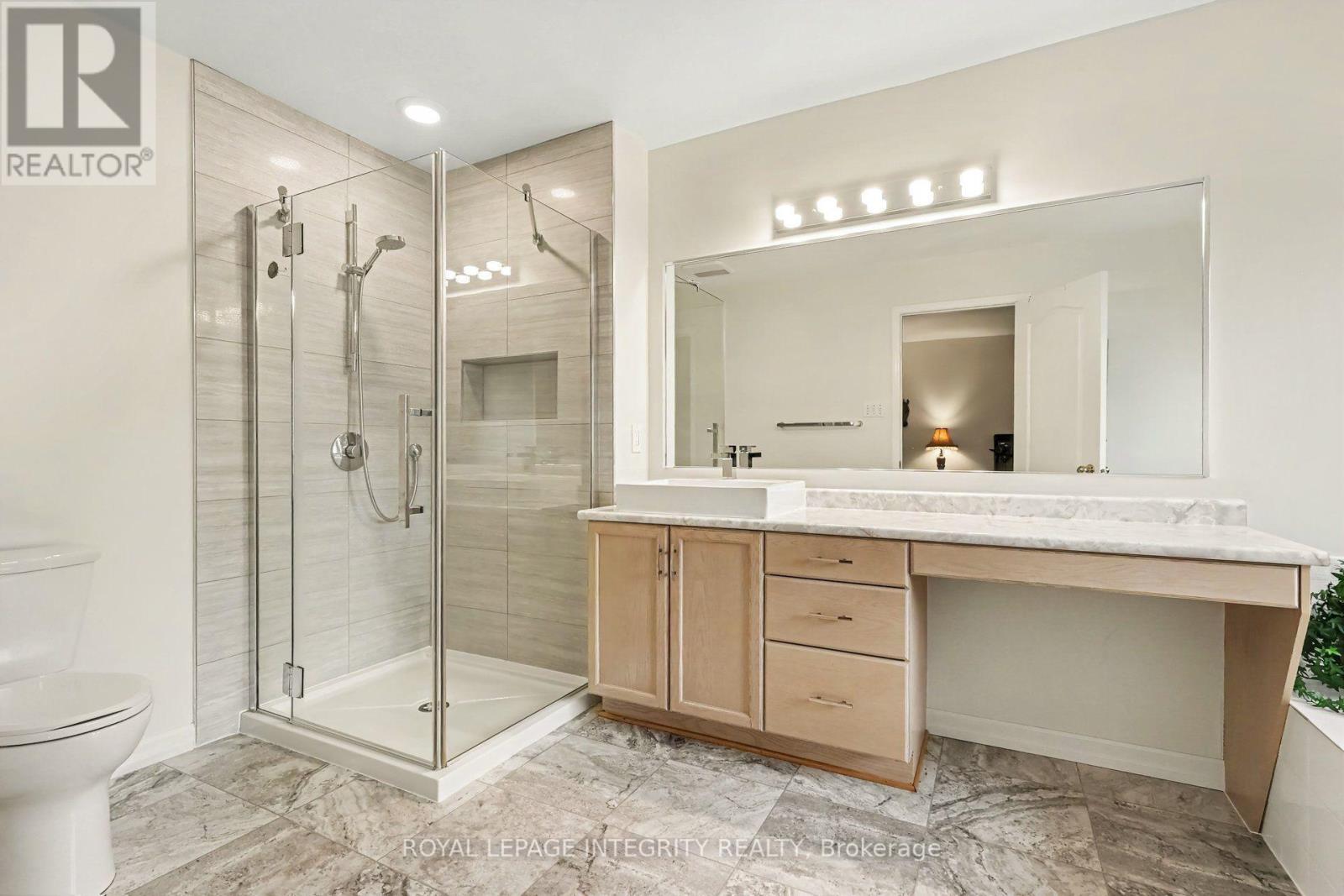 Walk-in shower in primary bathroom - 16 Streamwood Lane, Ottawa, ON - Indoor Photo Showing Bathroom