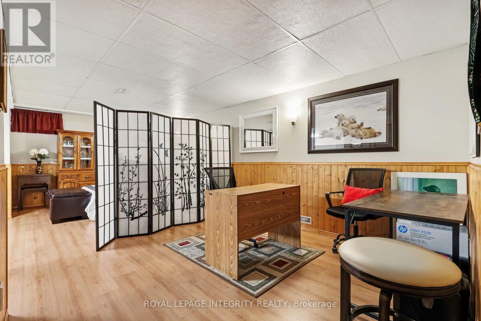 Finished basement - opportunities - 16 Streamwood Lane, Ottawa, ON - Indoor Photo Showing Other Room