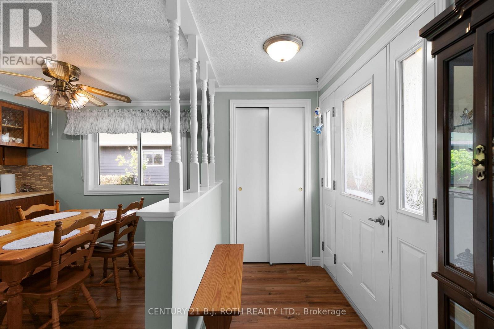 19 Maple Crescent, Oro-Medonte, ON - Indoor