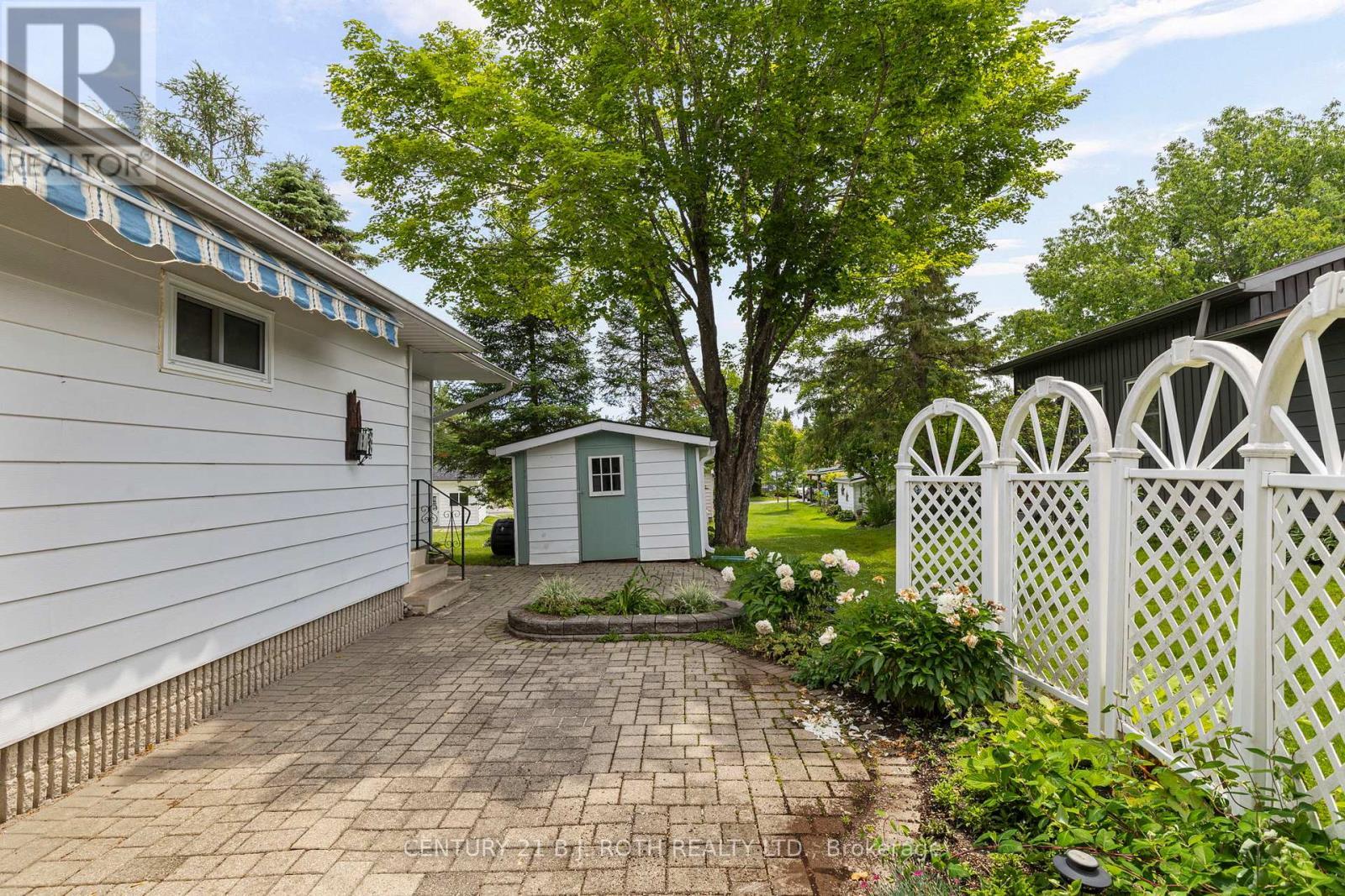 19 Maple Crescent, Oro-Medonte, ON - Outdoor With Exterior