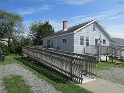 5 Clifford Street North Sydney, NS B2A 1X2