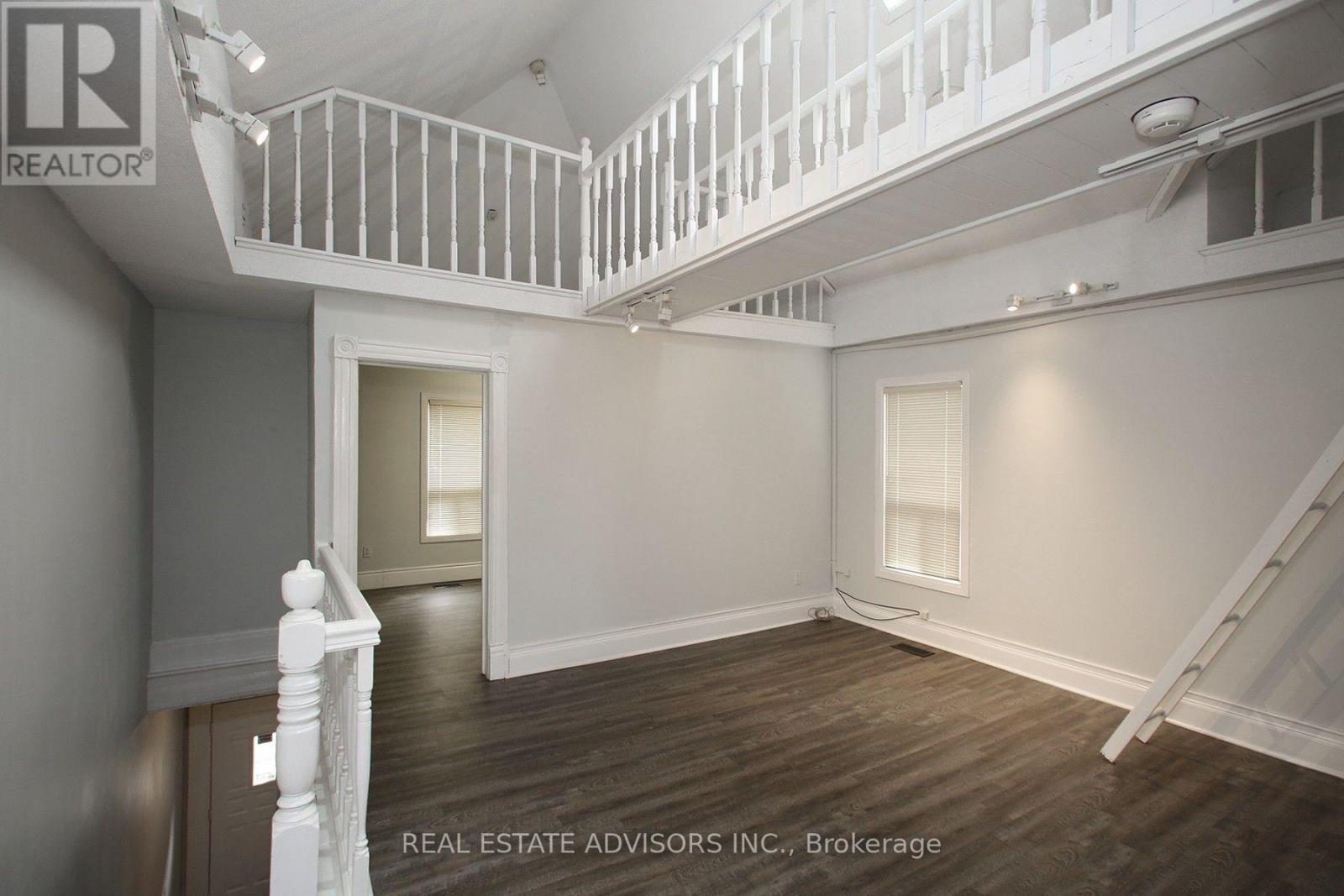 2nd floor office - 7924 Kipling Avenue, Vaughan, ON
