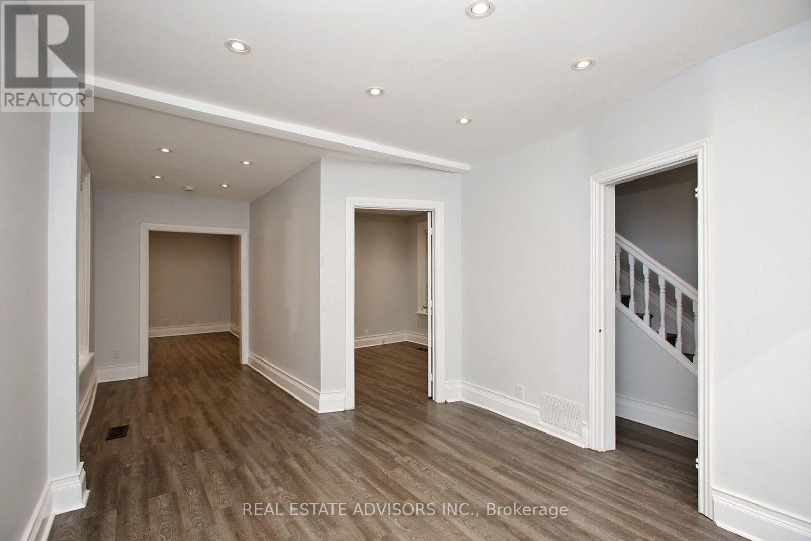 main floor office/reception - 7924 Kipling Avenue, Vaughan, ON