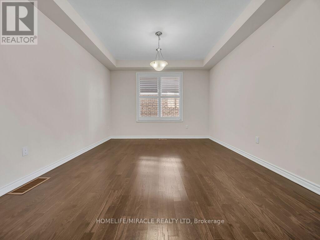 52 Compass Trail, Cambridge, ON - Indoor Photo Showing Other Room