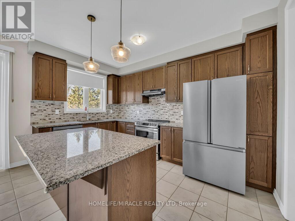 52 Compass Trail, Cambridge, ON - Indoor Photo Showing Kitchen With Upgraded Kitchen