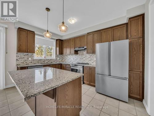 52 Compass Trail, Cambridge, ON - Indoor Photo Showing Kitchen With Upgraded Kitchen