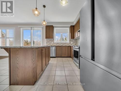 52 Compass Trail, Cambridge, ON - Indoor Photo Showing Kitchen With Upgraded Kitchen