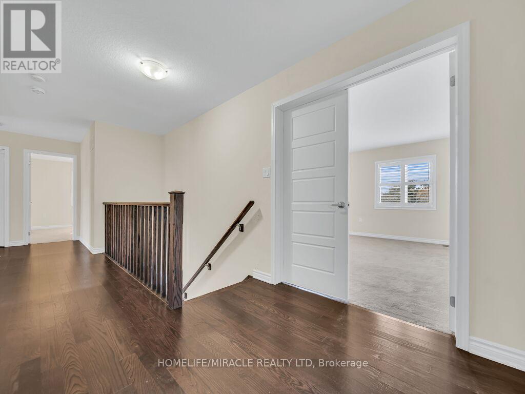 52 Compass Trail, Cambridge, ON - Indoor Photo Showing Other Room
