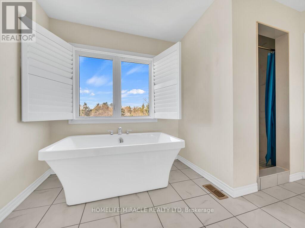 52 Compass Trail, Cambridge, ON - Indoor Photo Showing Bathroom