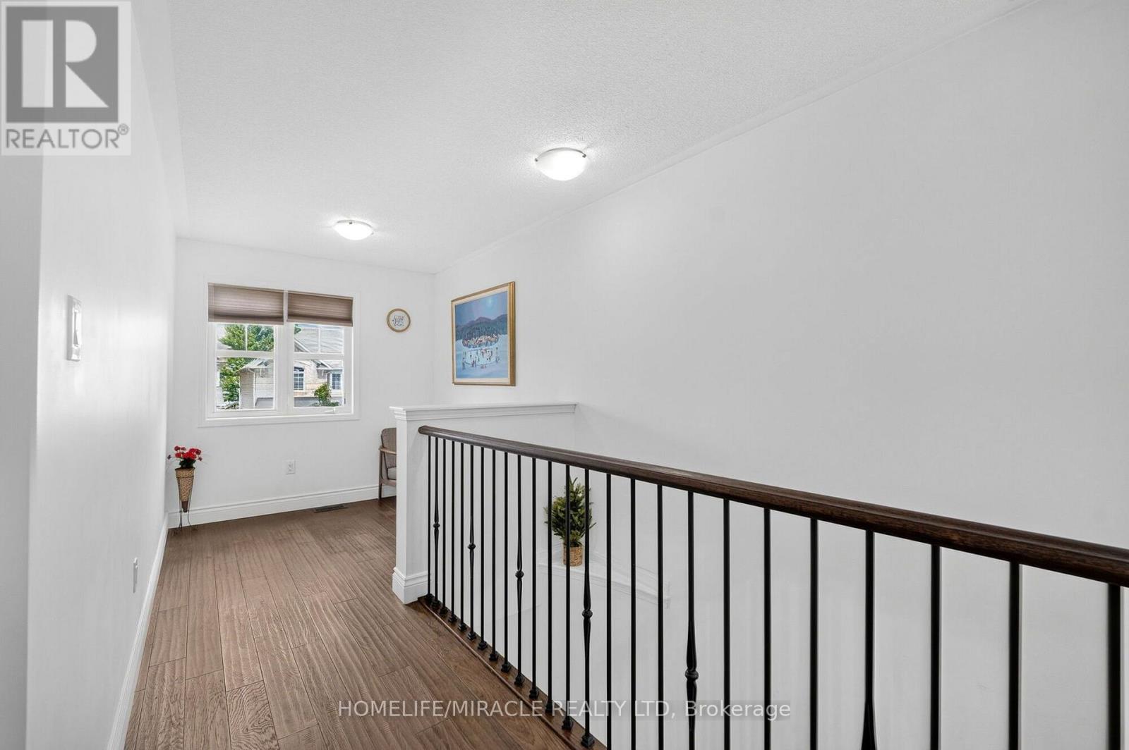 452 Tyrone Crescent, Milton, ON - Indoor Photo Showing Other Room