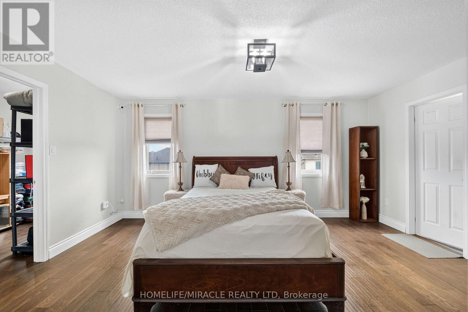 452 Tyrone Crescent, Milton, ON - Indoor Photo Showing Bedroom