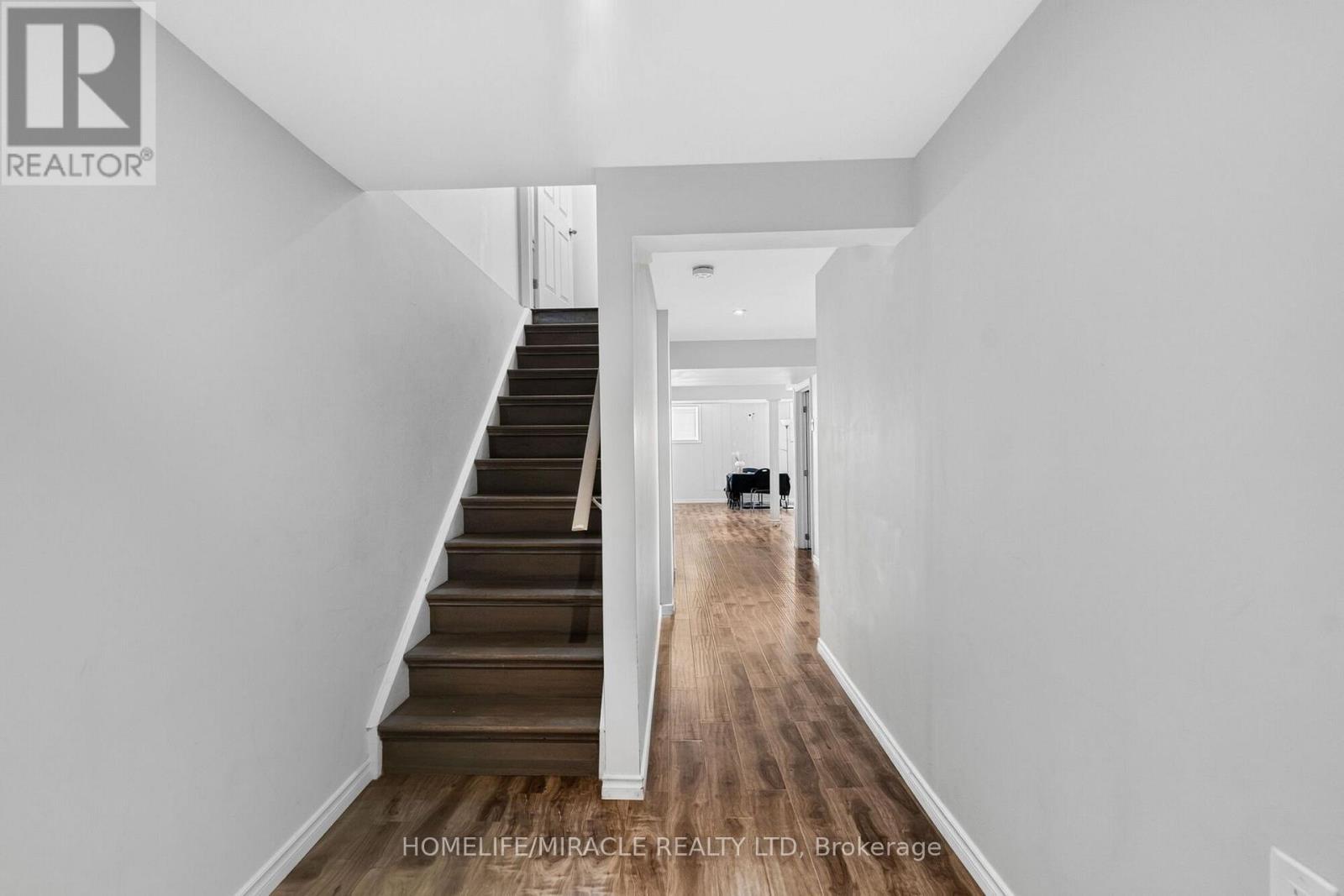 452 Tyrone Crescent, Milton, ON - Indoor Photo Showing Other Room