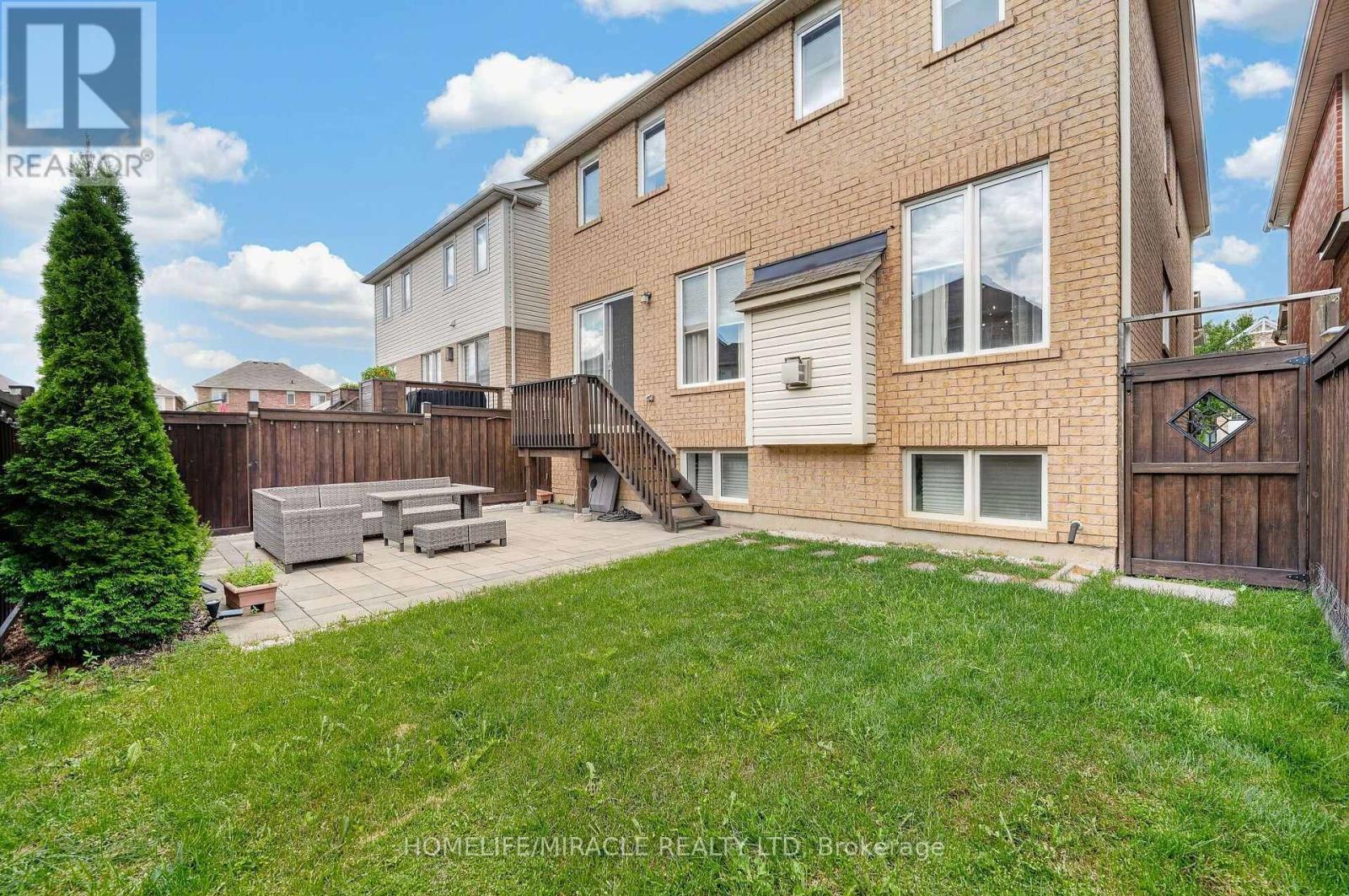 452 Tyrone Crescent, Milton, ON - Outdoor