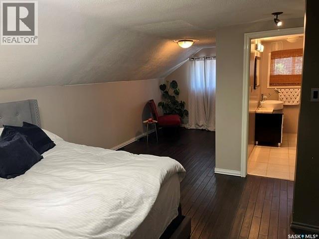 904 Eberts Street, Indian Head, SK - Indoor Photo Showing Bedroom
