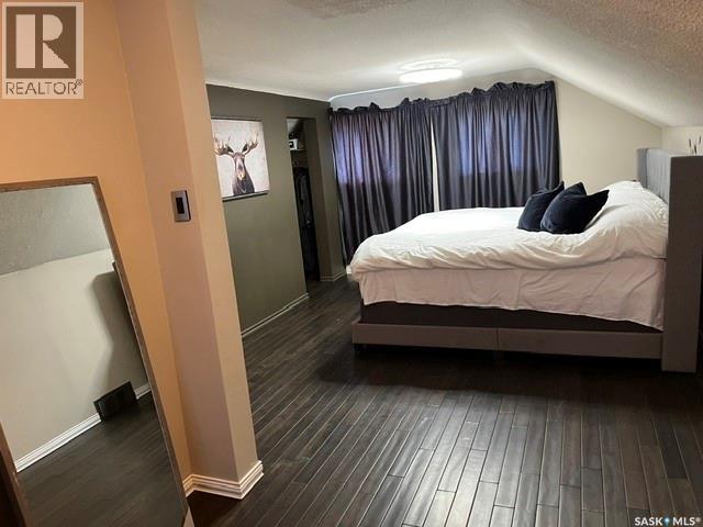 904 Eberts Street, Indian Head, SK - Indoor Photo Showing Bedroom