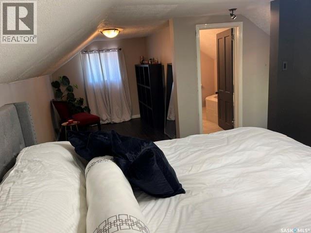 904 Eberts Street, Indian Head, SK - Indoor Photo Showing Bedroom