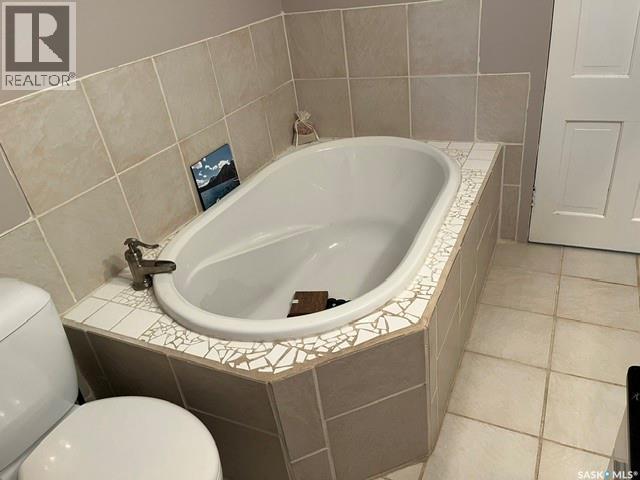 904 Eberts Street, Indian Head, SK - Indoor Photo Showing Bathroom