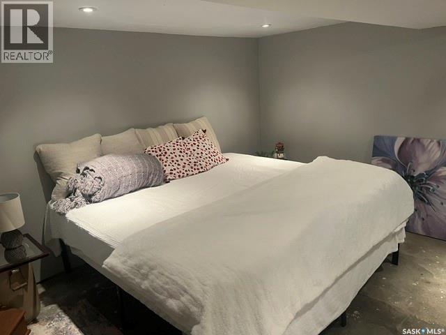 904 Eberts Street, Indian Head, SK - Indoor Photo Showing Bedroom