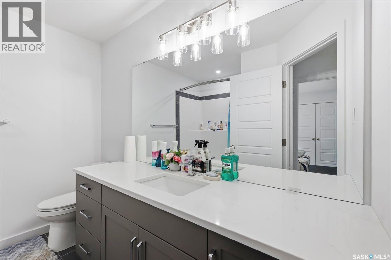 231 Katz Court, Saskatoon, SK - Indoor Photo Showing Bathroom