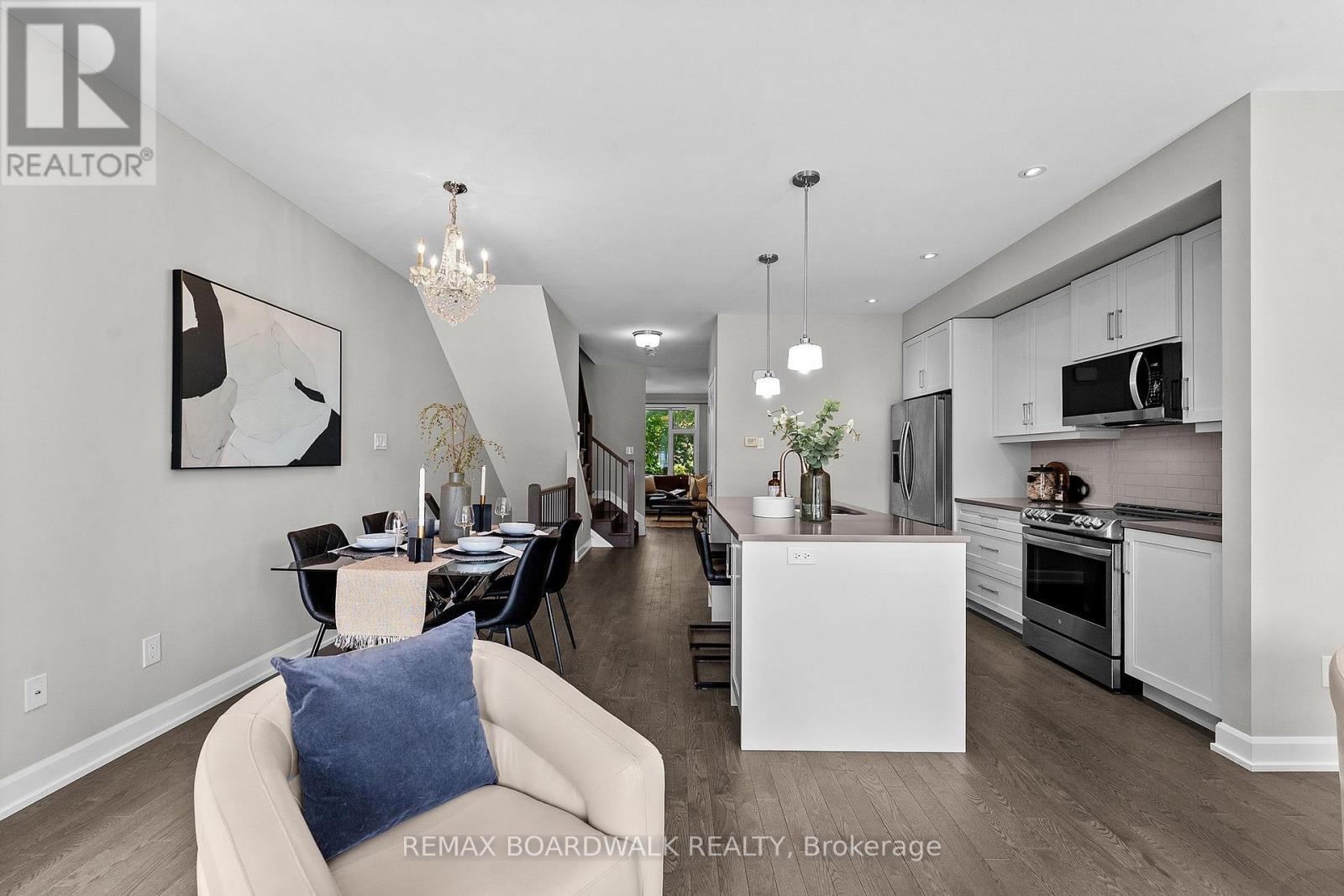 14 Philosopher Private, Ottawa, ON - Indoor Photo Showing Kitchen