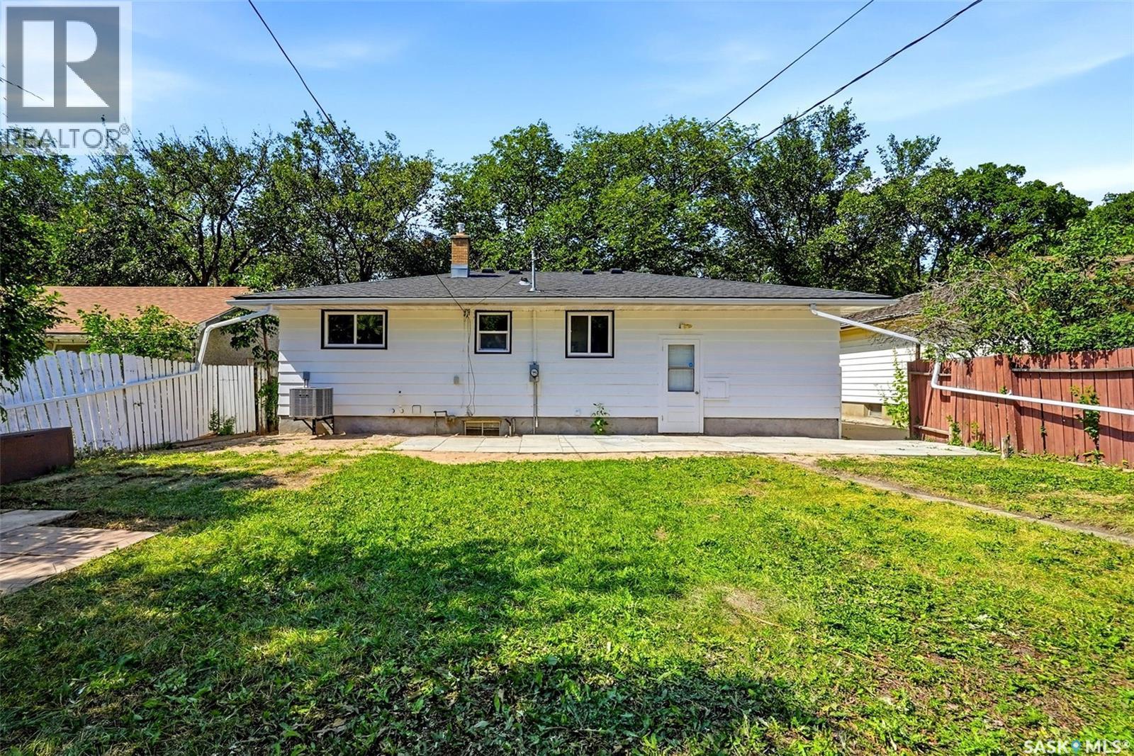 137 Garnet Street, Regina, SK - Outdoor
