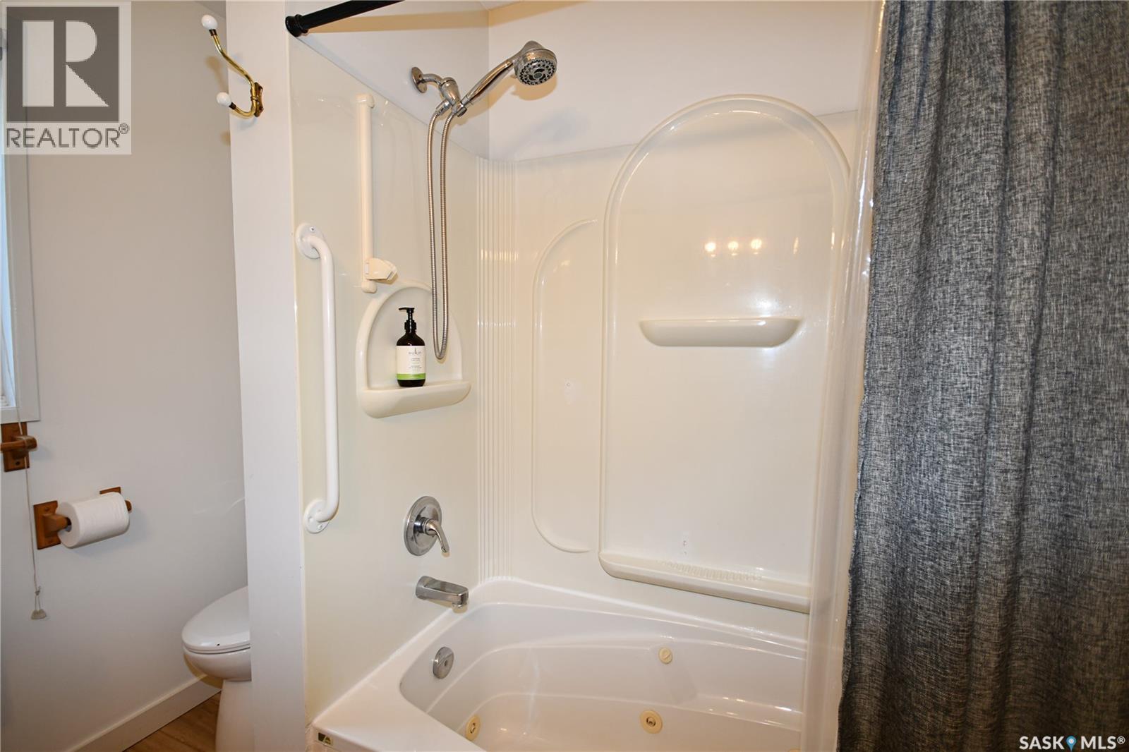 321 1St Avenue N, Big River, SK - Indoor Photo Showing Bathroom