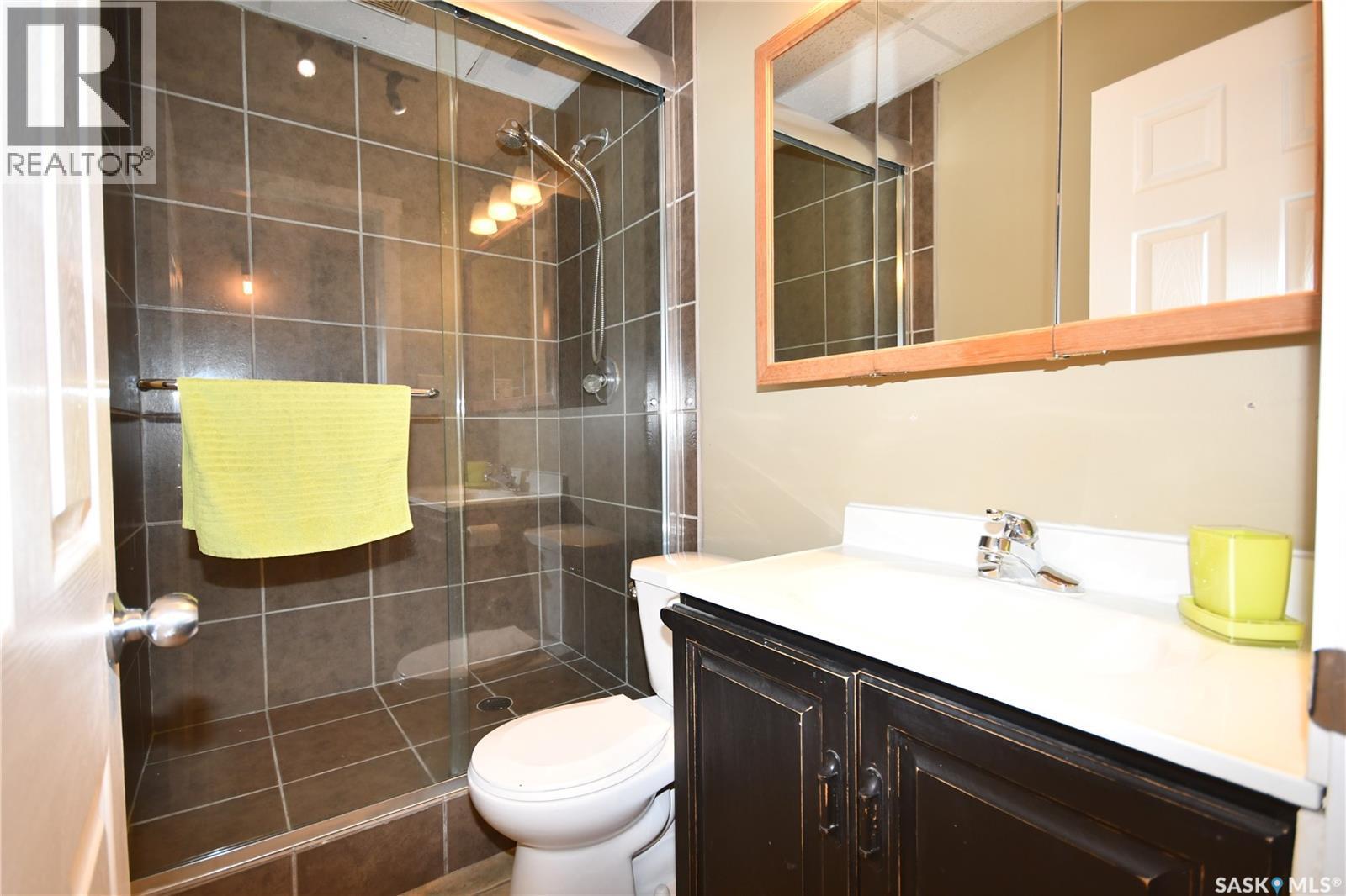 321 1St Avenue N, Big River, SK - Indoor Photo Showing Bathroom