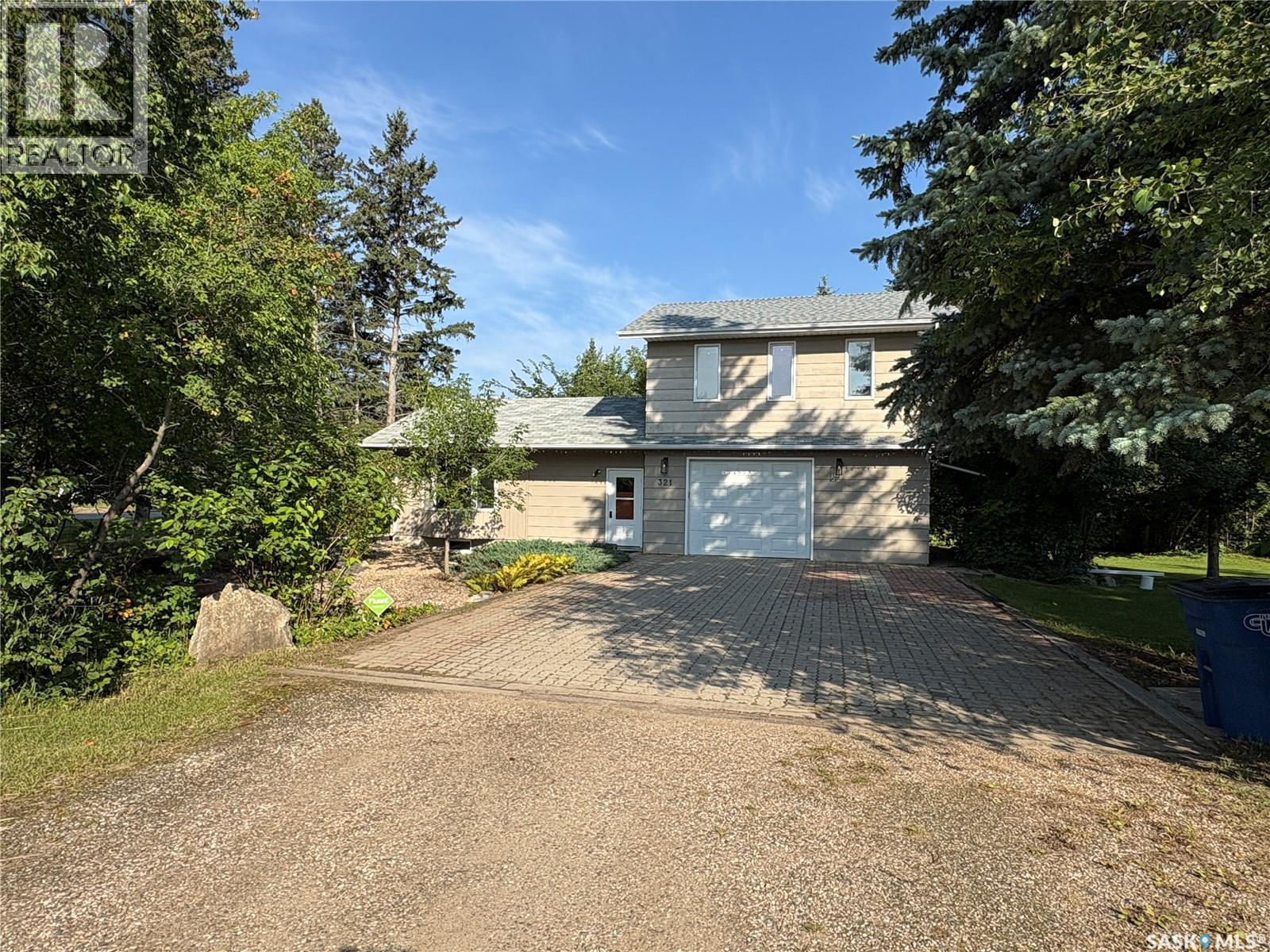 321 1St Avenue N, Big River, SK - Outdoor