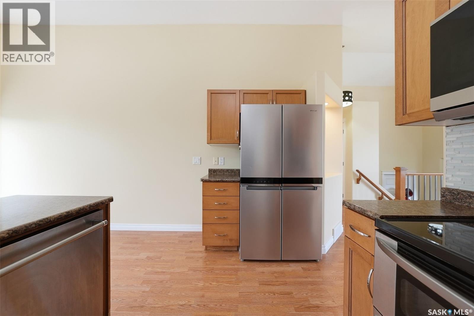 110 Bennion Crescent, Saskatoon, SK - Indoor Photo Showing Kitchen With Stainless Steel Kitchen