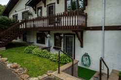 Façade - 