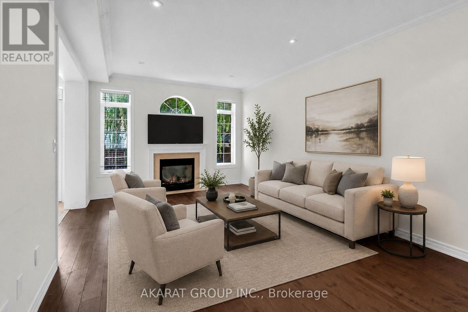4650 Ethel Road, Burlington, ON - Indoor Photo Showing Living Room With Fireplace