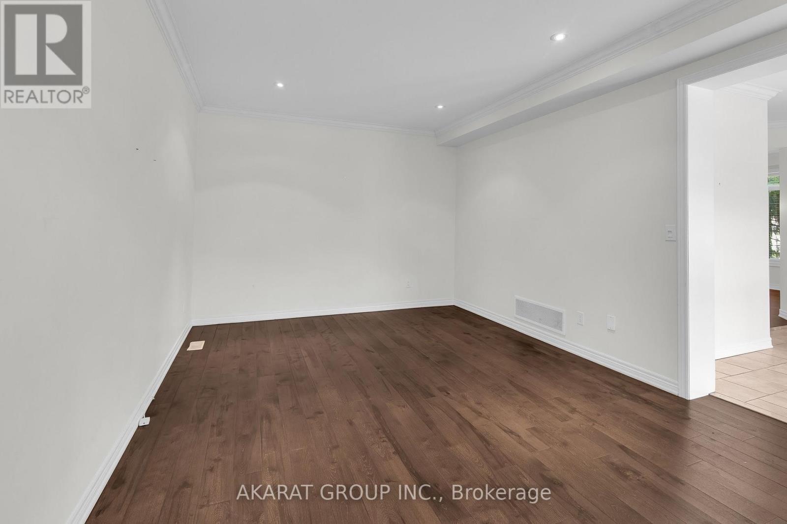 4650 Ethel Road, Burlington, ON - Indoor Photo Showing Other Room