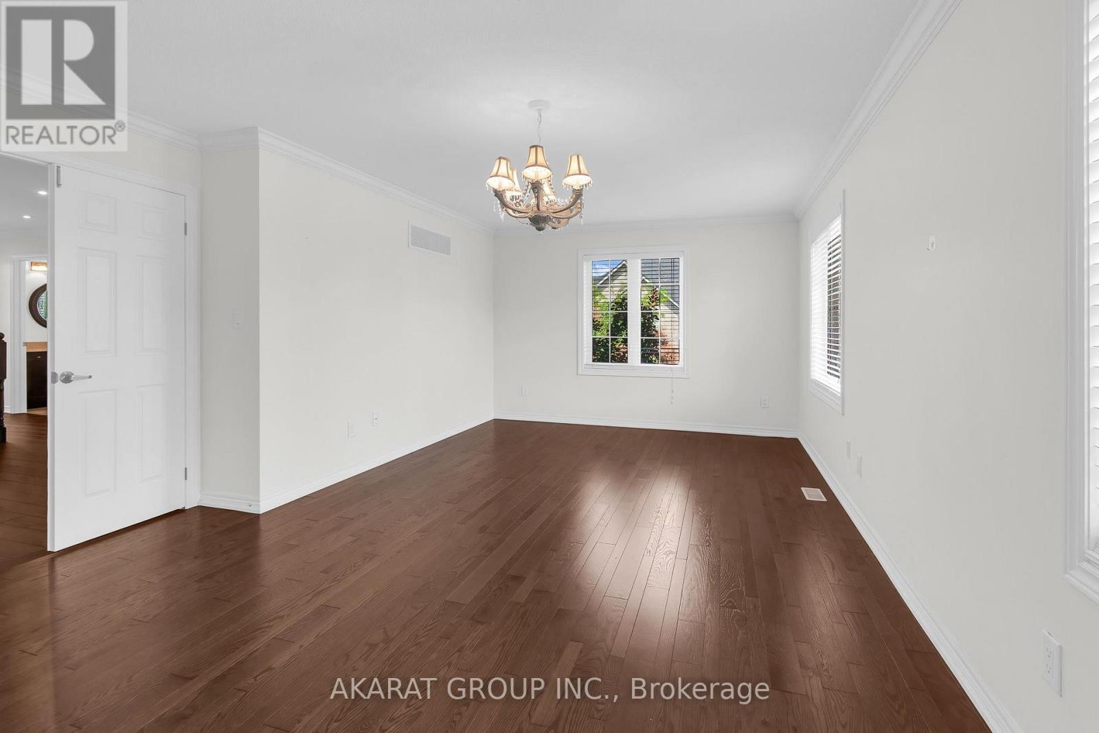 4650 Ethel Road, Burlington, ON - Indoor Photo Showing Other Room