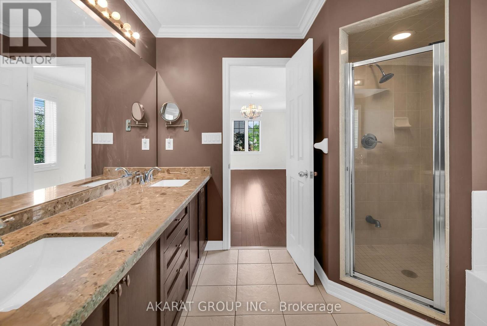 4650 Ethel Road, Burlington, ON - Indoor Photo Showing Bathroom