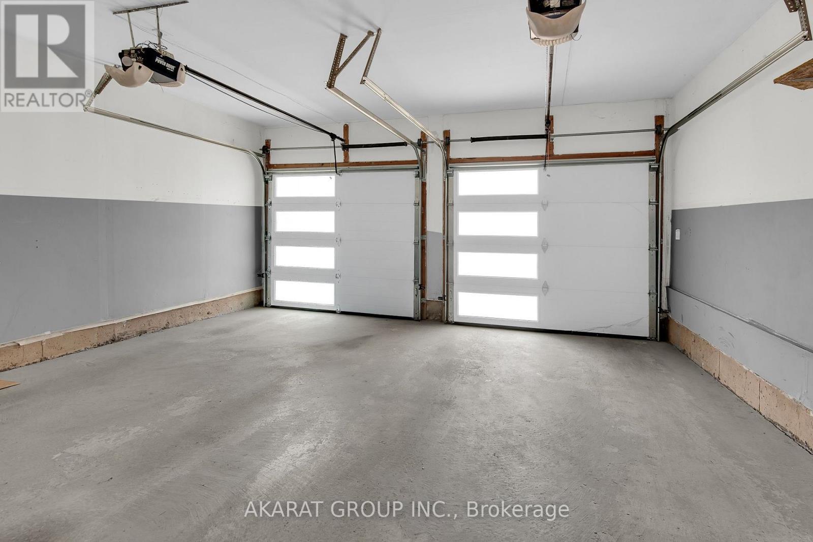 4650 Ethel Road, Burlington, ON - Indoor Photo Showing Garage