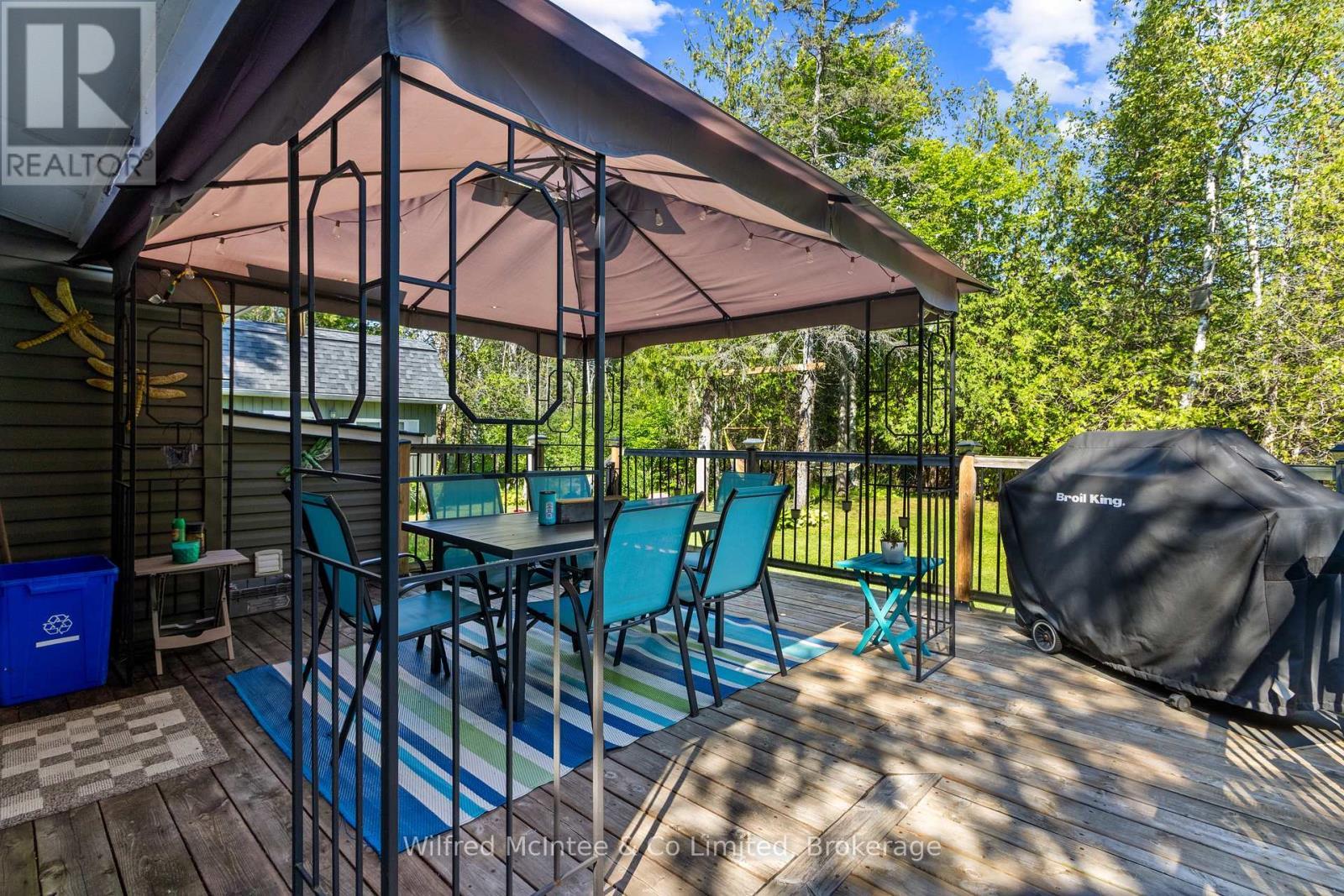 Great barbecue place to gather - 32 Mohawk Drive, Native Leased Lands, ON - Outdoor With Deck Patio Veranda