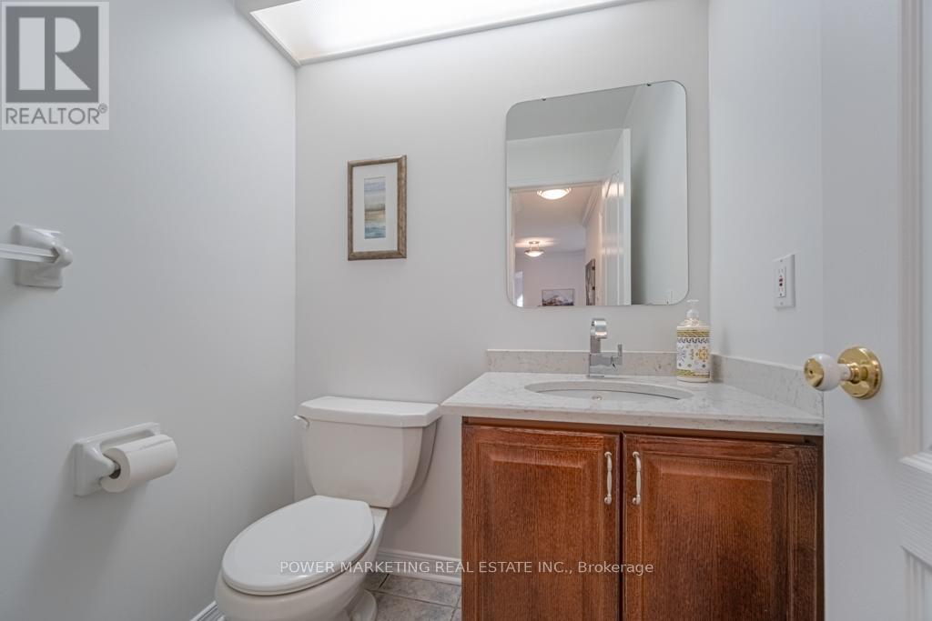 29 Taj Court, Ottawa, ON - Indoor Photo Showing Bathroom