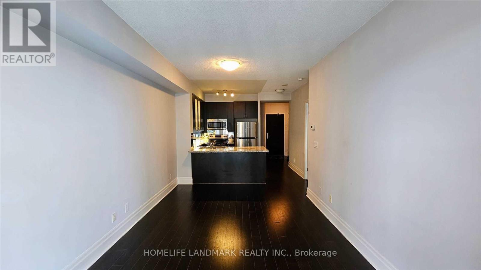 513 - 131 Upper Duke Crescent, Markham, ON - Indoor