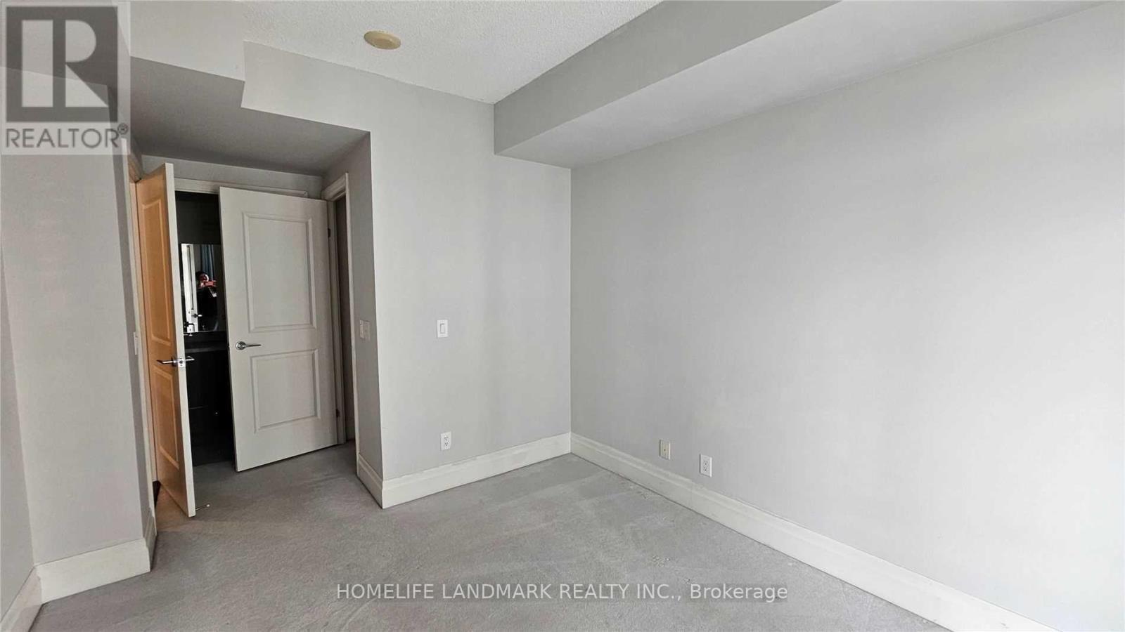 513 - 131 Upper Duke Crescent, Markham, ON - Indoor Photo Showing Other Room