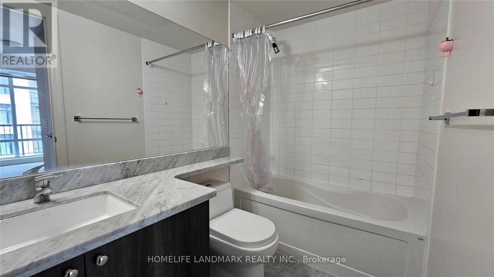 Ensuite - 513 - 131 Upper Duke Crescent, Markham, ON - Indoor Photo Showing Bathroom