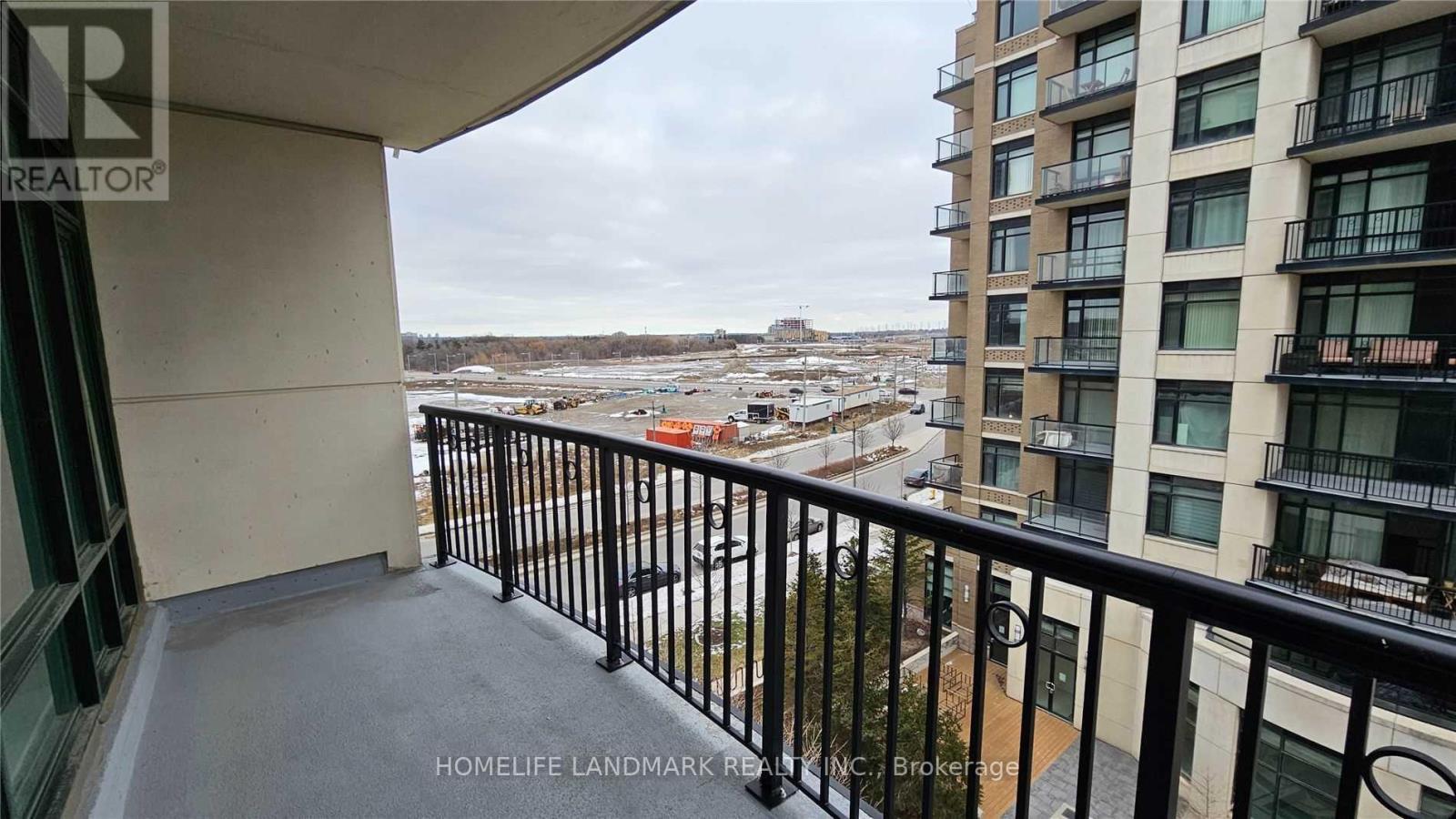 513 - 131 Upper Duke Crescent, Markham, ON - Outdoor With Balcony With Exterior