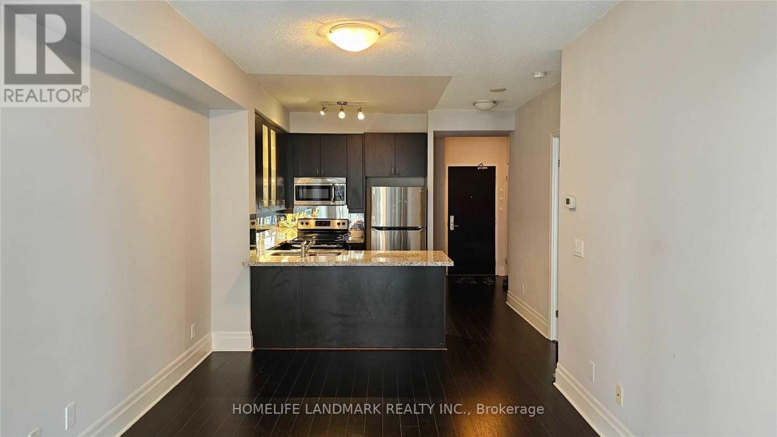 513 - 131 Upper Duke Crescent, Markham, ON - Indoor