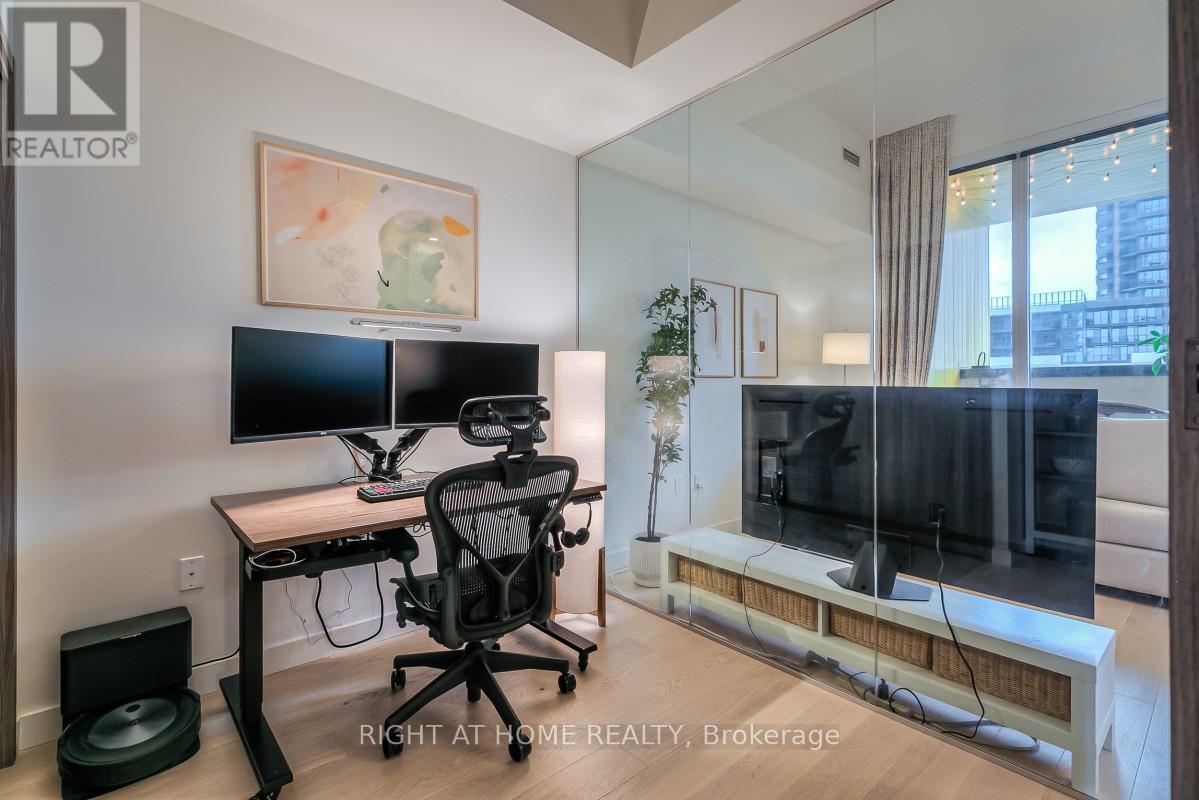 511 - 95 Mcmahon Drive, Toronto, ON - Indoor Photo Showing Office