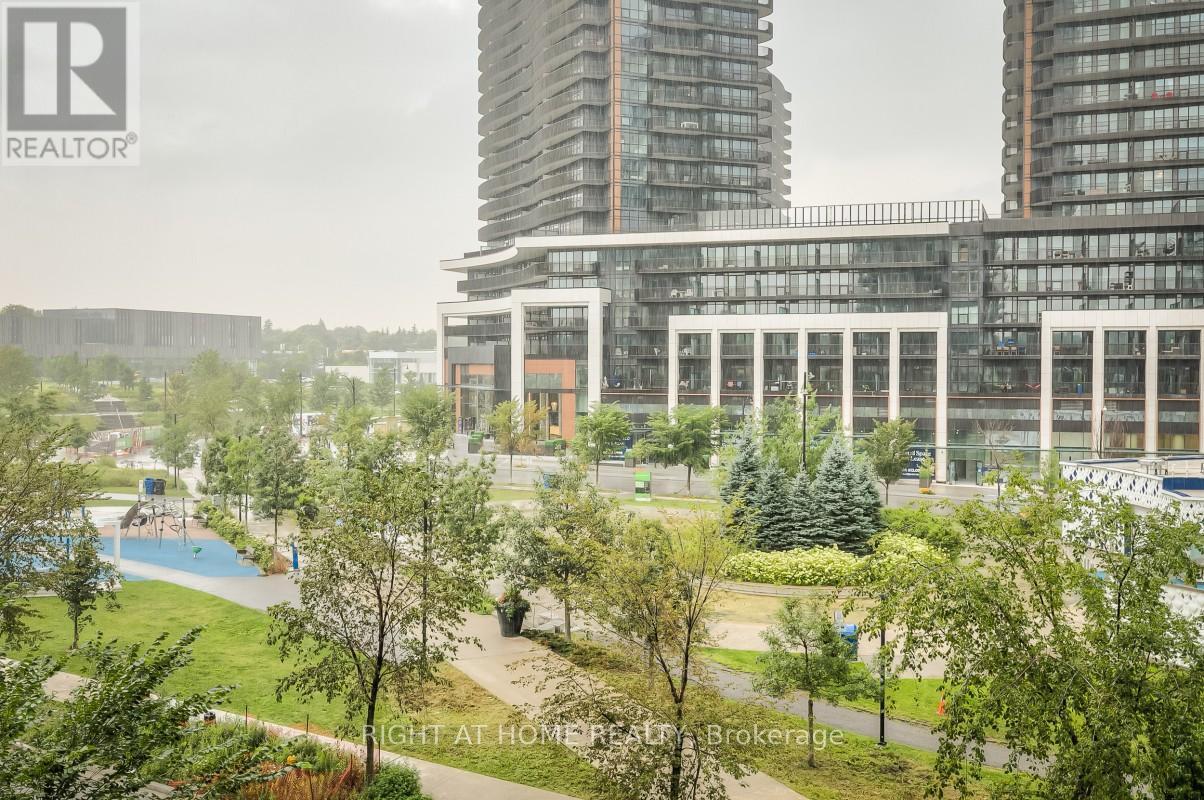 511 - 95 Mcmahon Drive, Toronto, ON - Outdoor