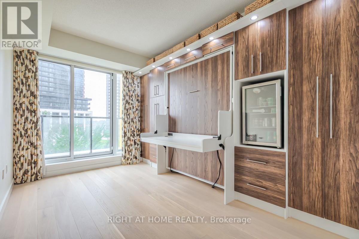 511 - 95 Mcmahon Drive, Toronto, ON - Indoor Photo Showing Other Room