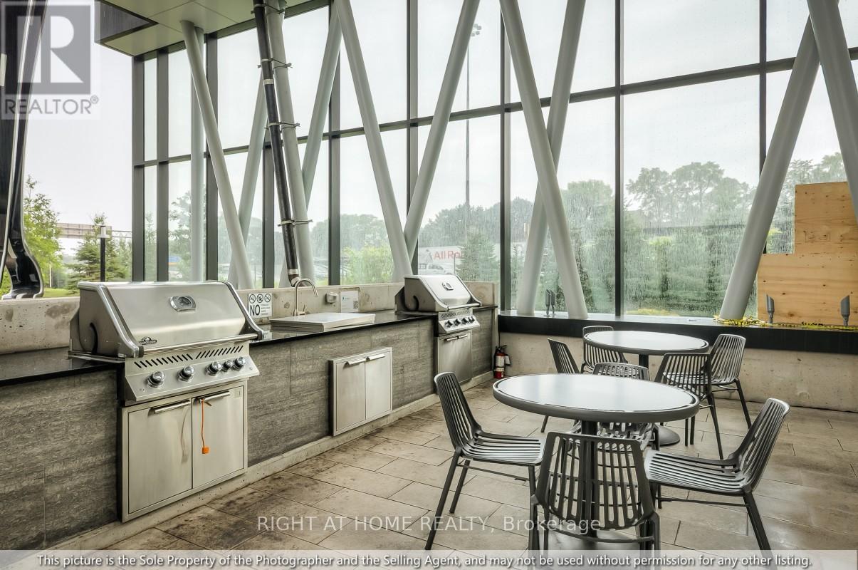 511 - 95 Mcmahon Drive, Toronto, ON - Indoor